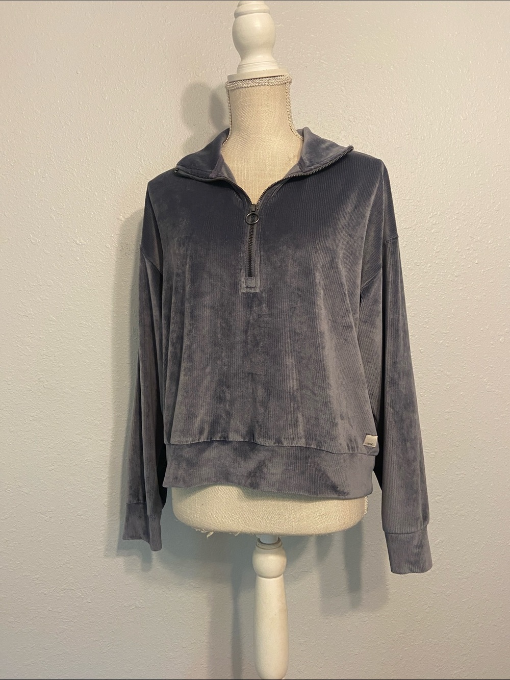Vuori Blue Gray Azure Restore Half Zip Lounge Ribbed Sweatshirt Size Medium